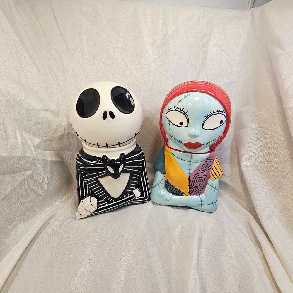 The Nightmare Before Christmas‎ 2pc cookie jars